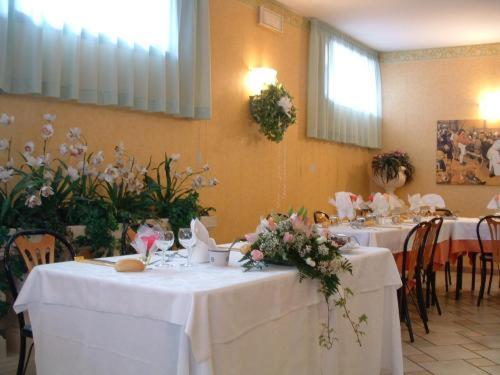 Airone Hotel Reggio Emilia Kültér fotó